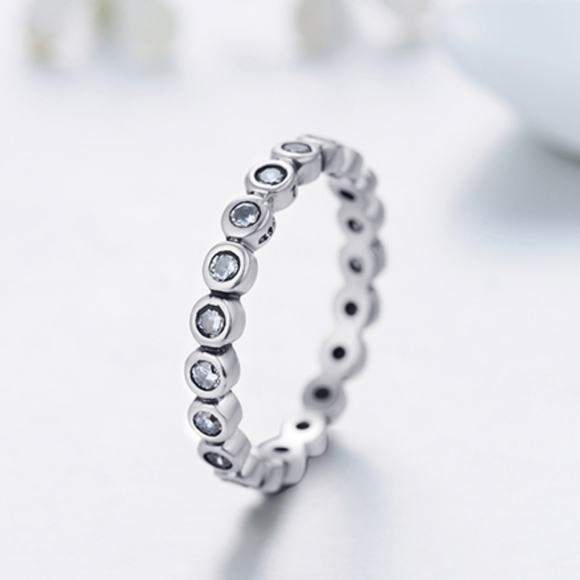 Chic Silver Starshine Finger Ring - Picture 4 of 4